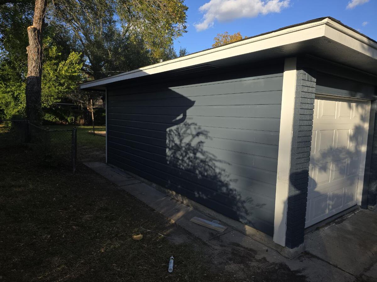 Home painters near me painting trim and doors with clean lines