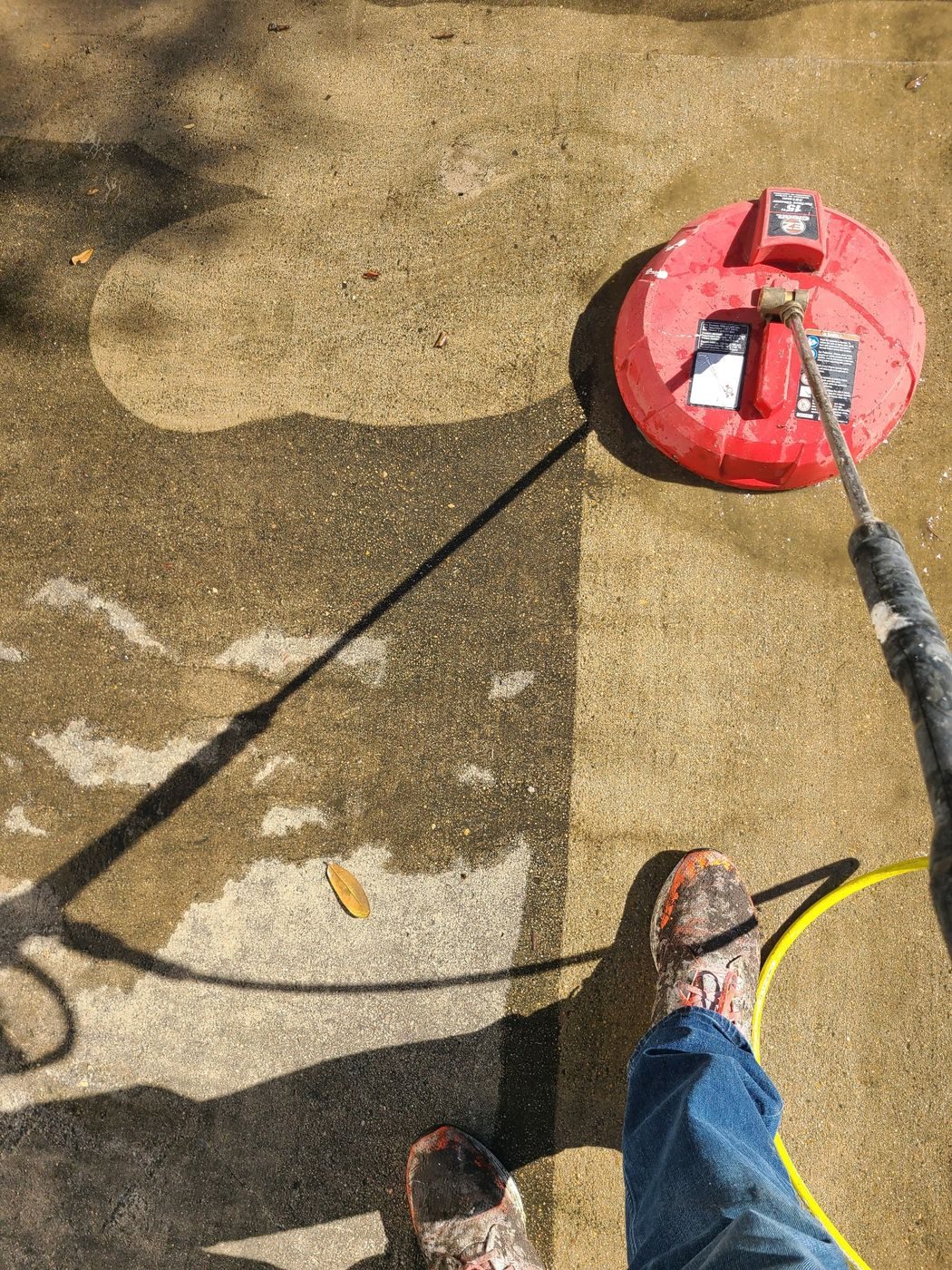 Pressure washing Houston TX - Professional driveway cleaning and concrete cleaning services for driveways, sidewalks, and pavements